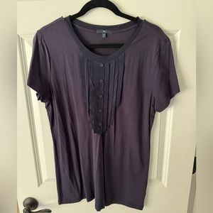 Gap navy tee